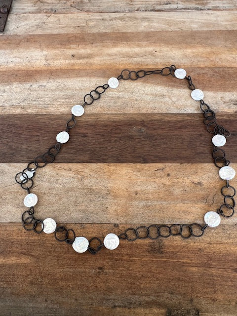 Long Necklace With Black Rings &Coin Pearls