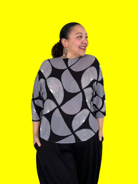 Pleats Half Circles Stretch Top (Red or Gray)