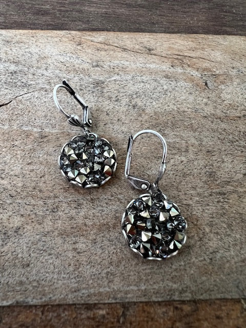 Crystal Rocks in Black Diamond