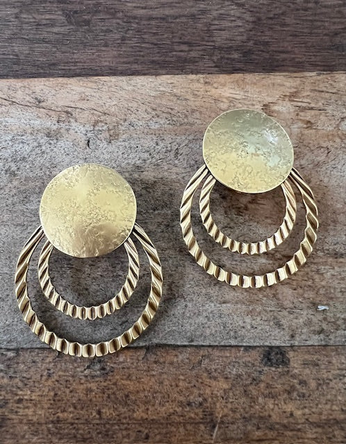 Brass Circles With Flat Hoops