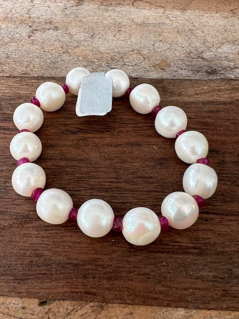 Set of 3 Pearl Braclets
