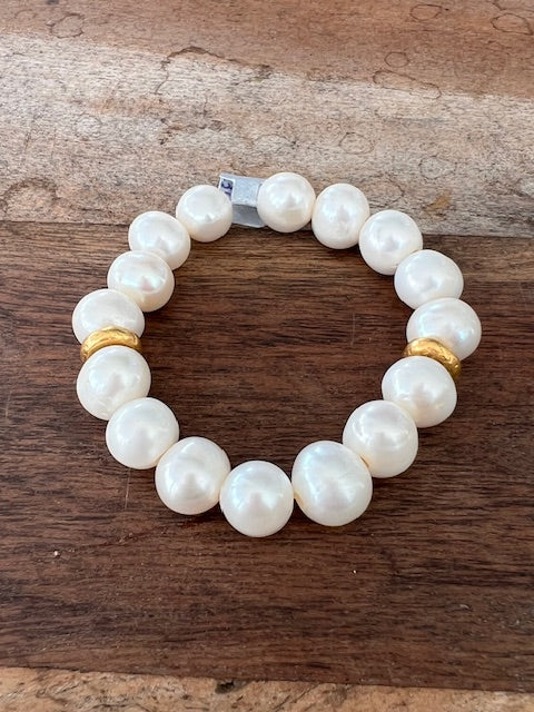 Set of 3 Pearl Braclets