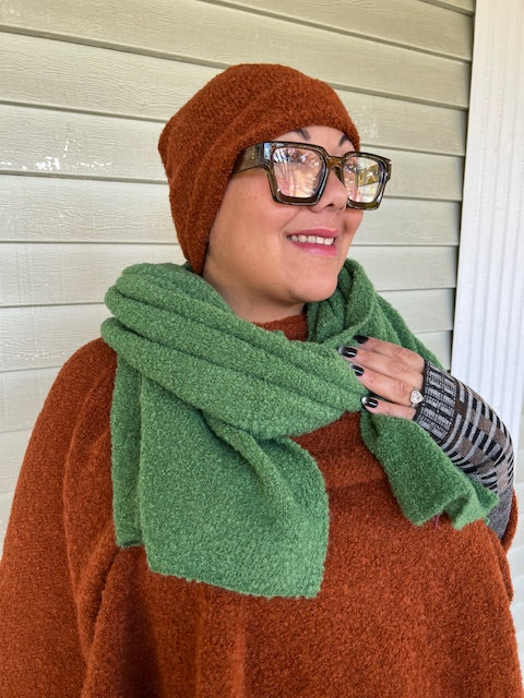 Baby Alpaca Boucle Scarf (moss green)