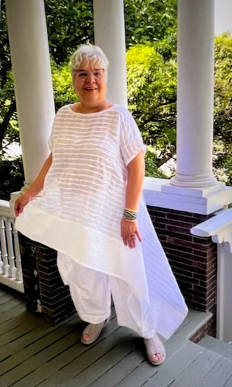 DTH White Pleated Linen and Cotton Mixed Fabric Sideways Top