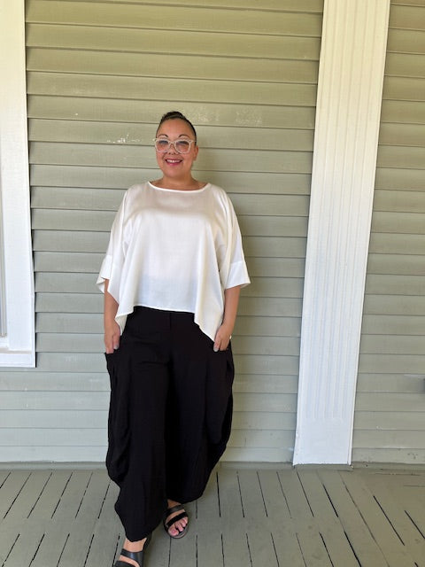 DTH Boxy Cropped Silk Seersucker Simple Top