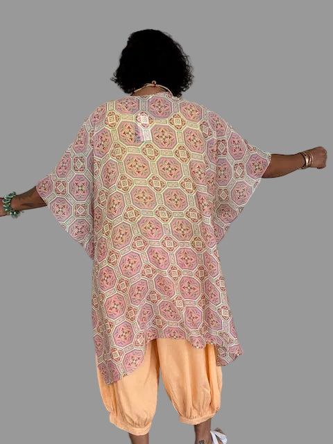 Vintage Tiles Pink Kimono