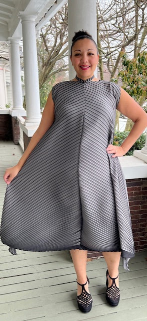 MC Oasis Gray Wind Dress