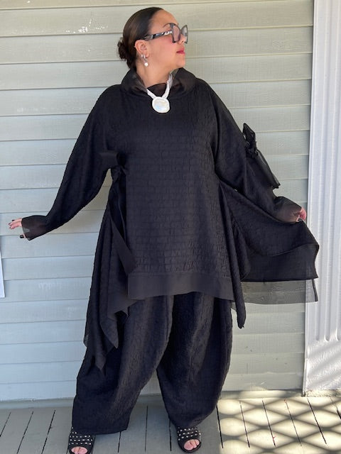 DTH Black Puckered Seamed Pants (with side pockets )