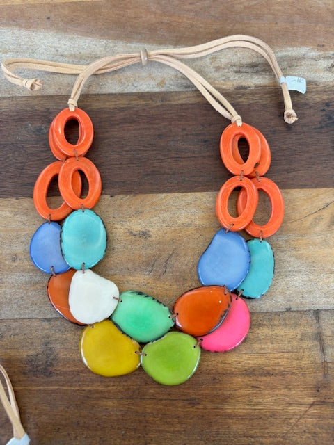Tagua Ava Necklace (Magenta or Multicolored)