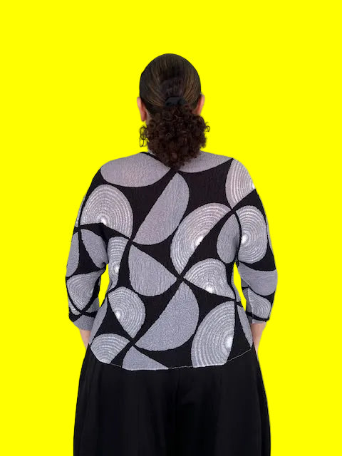 Vanite Black/Gray Windmill Pleats Top
