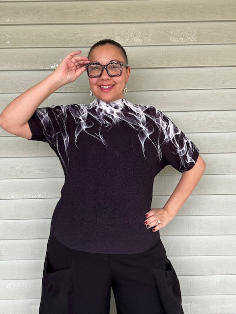 Vanite Clouds Pleats Top (Black)
