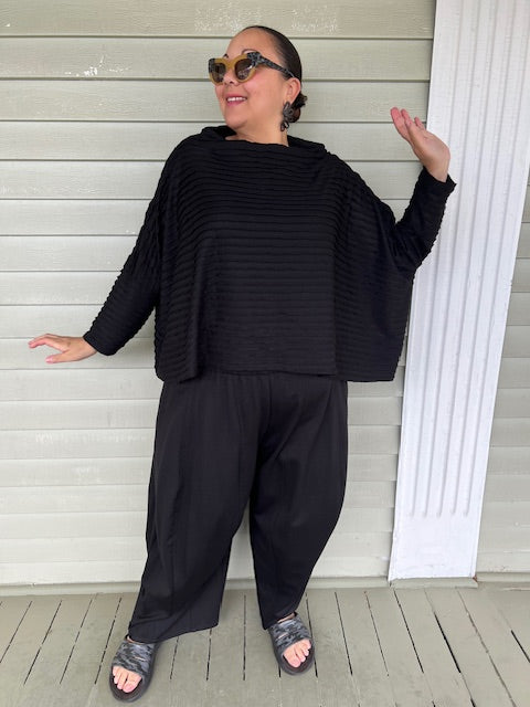 DTH Black Knit Oversized Ruffle Top