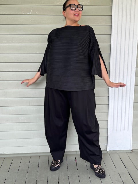 Vanite Couture Black Pleated Top(Side Slit Sleeve )