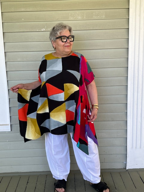 DTH Geometric Triangle Cap Sleeve Top