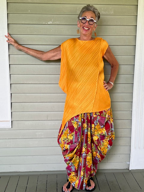 DTH Diva Pants in Cotton silk Floral Print with big side pockets