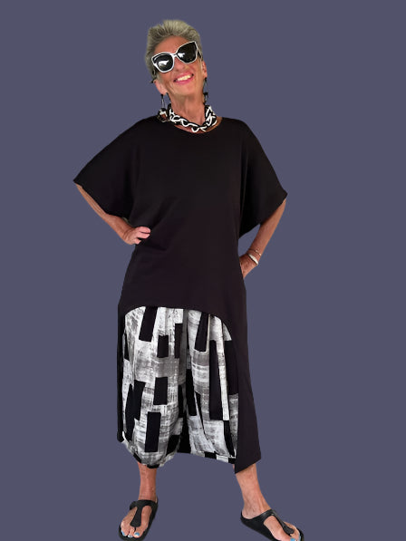 Alembika Urban Cutout Tunic (White or Black)