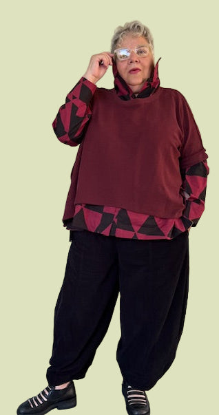Gerties Eleven Stitch Pullover Vest (Indigo, Red Indigo, or Black)