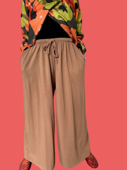 Transparente Wide Leg Sweat Pants (Silver, Black, Green, or Camel)