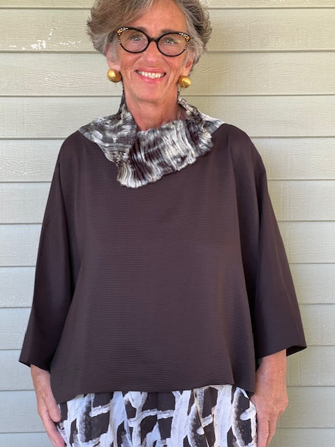 DTH Black Linen Pleated Collar Top