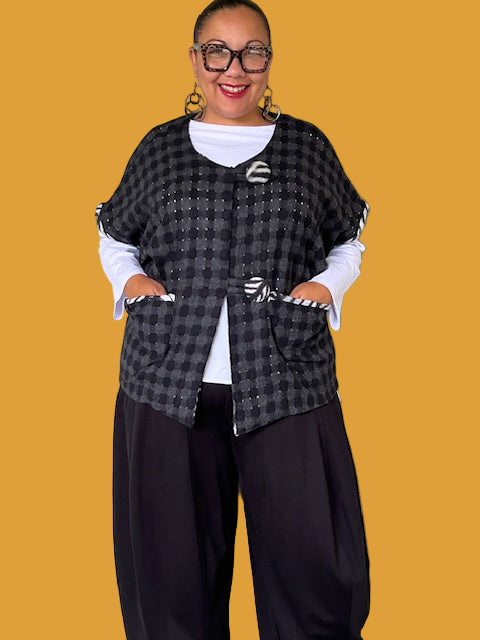 DTH 100% Wool Boxy Vest with Black/White Trim