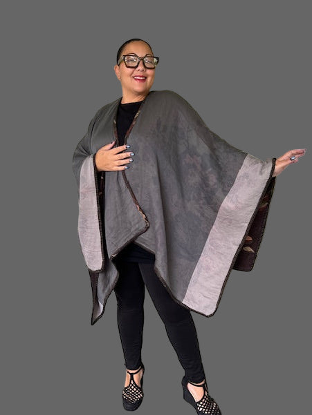 Lacy Reversible Ruana Wrap (Black/Multi)