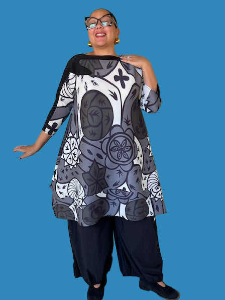Vanite Couture Pleated Black and White Dress