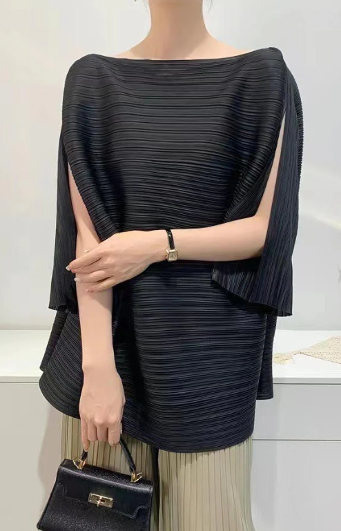 Vanite Couture Black Pleated Top(Side Slit Sleeve )