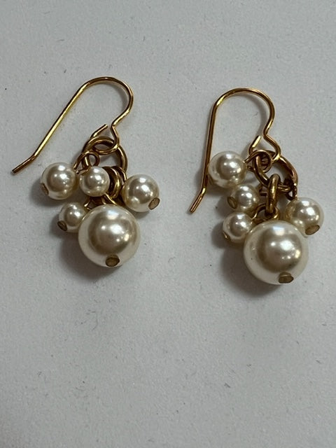 Pearl Cluster Wire Earring