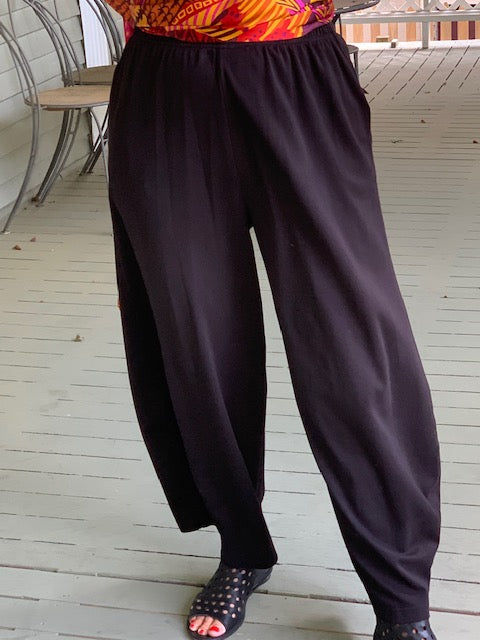 Eleven Stitch Angled Pant (Black)