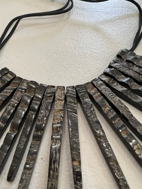 Upcycled Thin Palito 18-Piece Horn Necklace