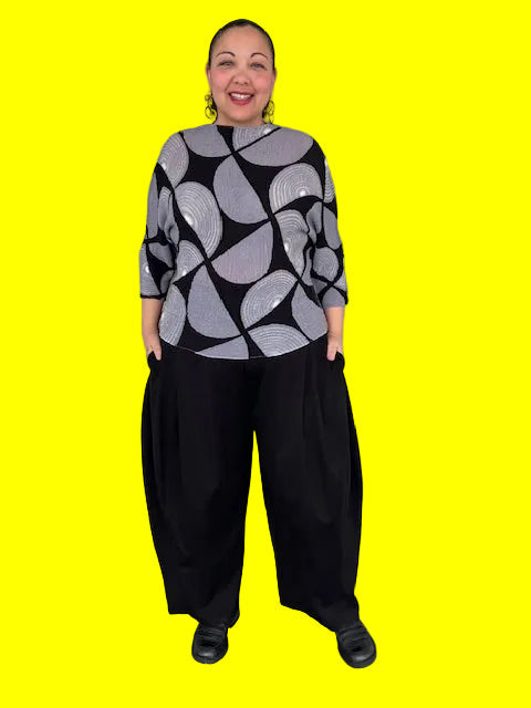 Pleats Half Circles Stretch Top (Red or Gray)