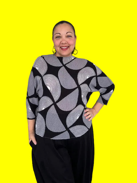 Pleats Half Circles Stretch Top (Red or Gray)
