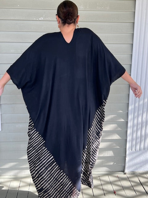 V Black Caftan With Gold Dots