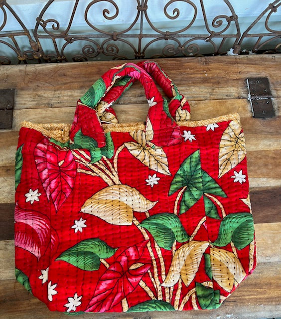 Kantha Vagabond Bag (tropical red)