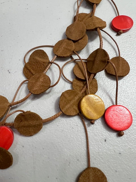 Leather And Wood Allure Necklace