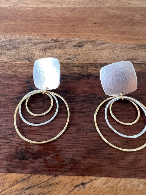 Silver Squares With 3 Rings Clip On Earrings