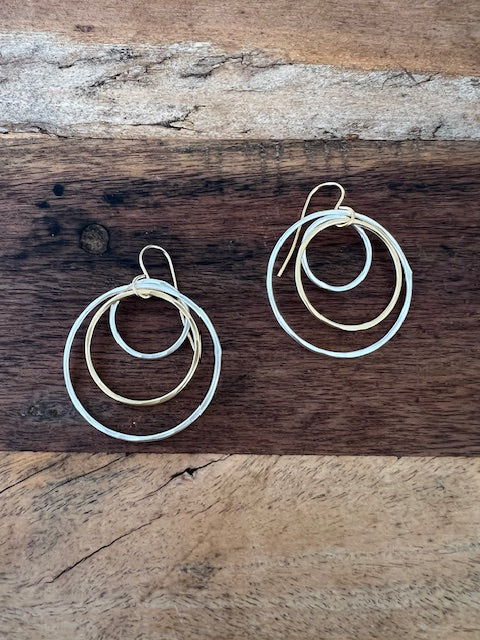 Wire Circles In Brass And Silver Earrings