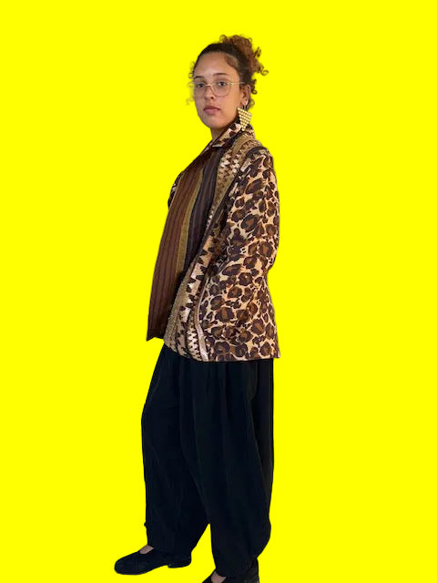 Dth Jacket in Hand Embroidery Gold