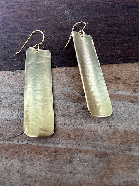 Large Rounded Rectangle Wired Earrings