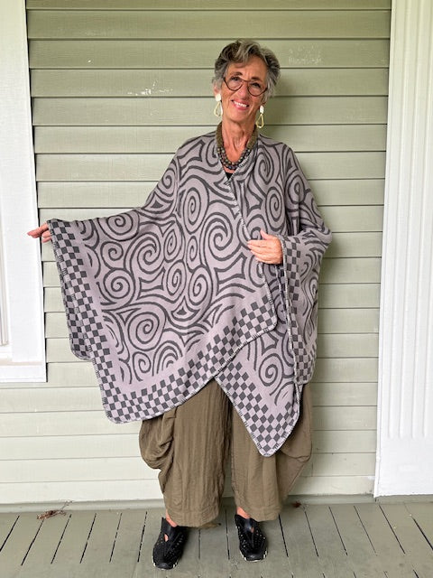 Reversible Swirls Ruana Wrap (Gray)