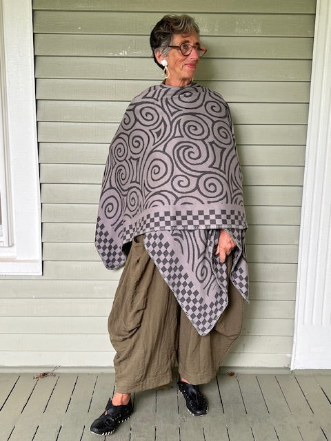 Reversible Swirls Ruana Wrap (Gray)