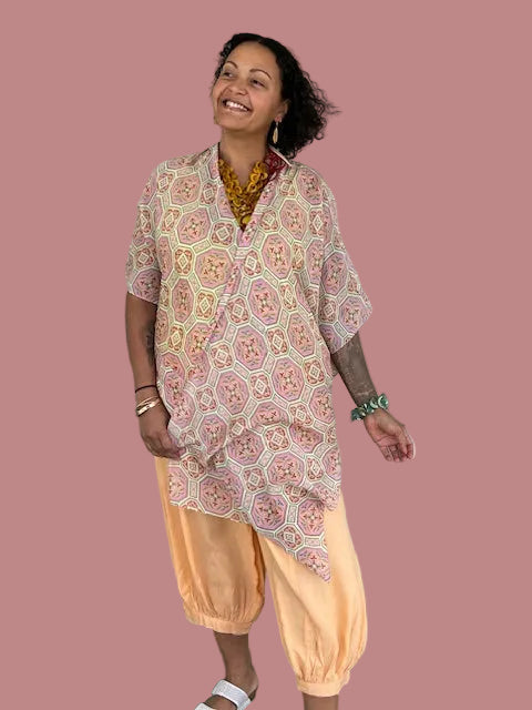 Vintage Tiles Pink Kimono