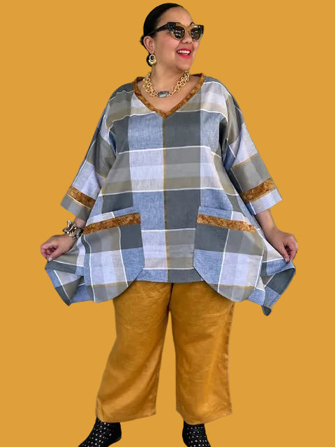 DTH 100% Cotton 2-Pocket V-Neck Top