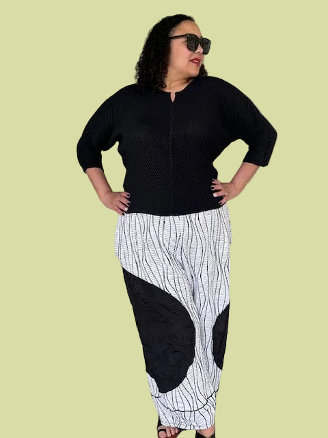 Black & White Elastic Pants