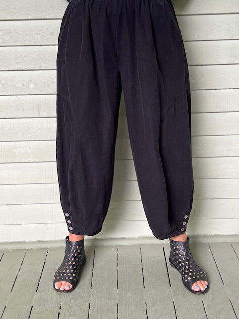 Gerties Doreen Pant - Black Corduroy