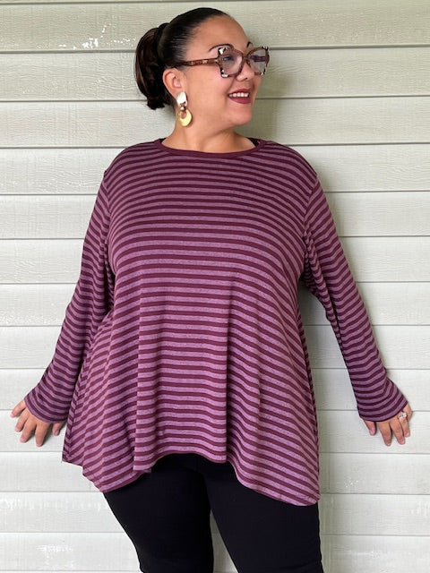 Gerties Long Angel Top with Muted Stripes (Masai Red, Port, Olive)