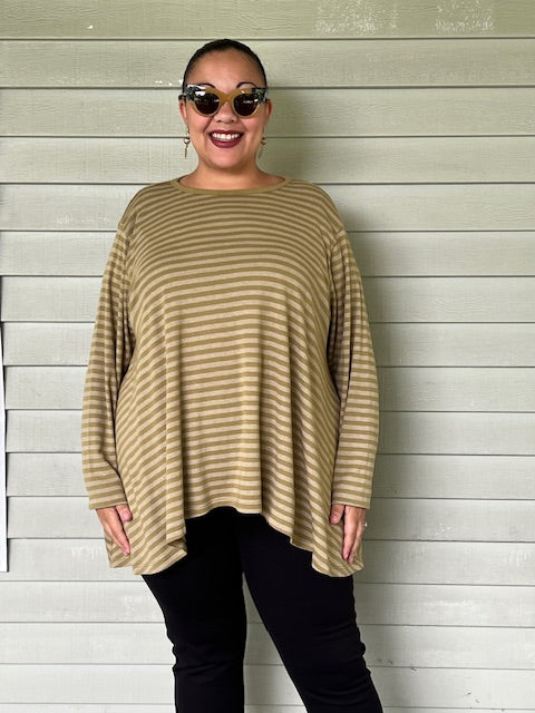 Gerties Long Angel Top with Muted Stripes (Masai Red, Port, Olive)