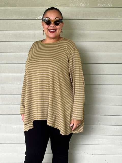 Gerties Long Angel Top with Muted Stripes (Masai Red, Port, Olive)