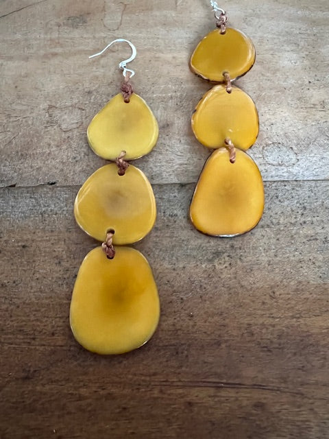 Tagua 3-Tiered Earrings (Gray or Yellow)