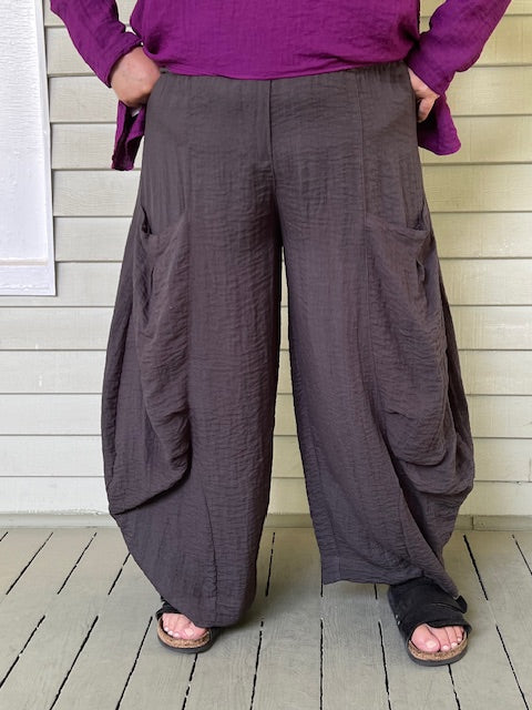 Gerties Double Pocket Pants in Travel Fabric (Black, Gray, Midnight, Dark Olive, Storm, Moon Shadow or Kalamata)